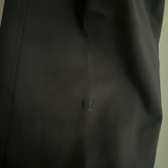 Lululemon On The Fly Pants 6 Gray - Picture 5 of 6